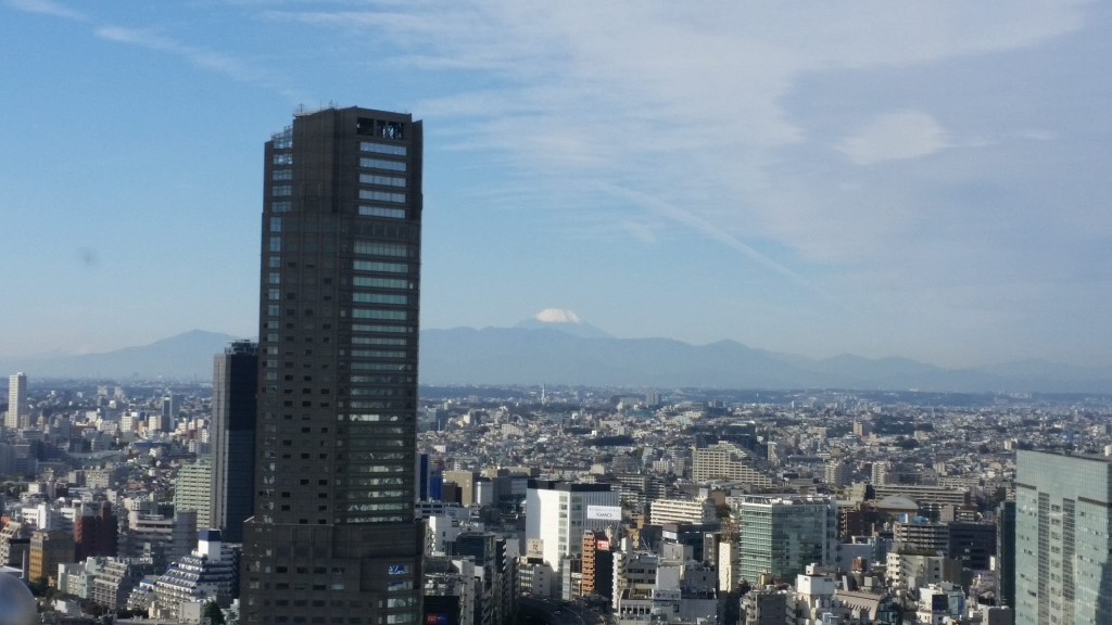 渋谷クロスタワー32階から見える富士山